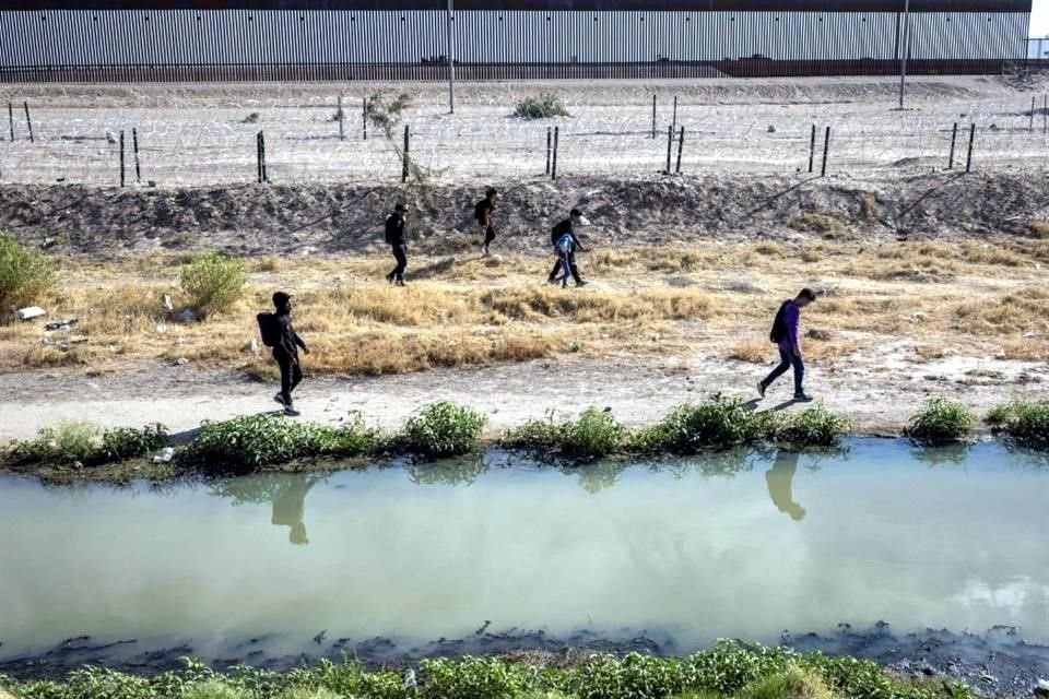 La migración responde a la búsqueda de mejores oportunidades de empleo, desplazamiento forzado por distintas causas, entre otras causas.