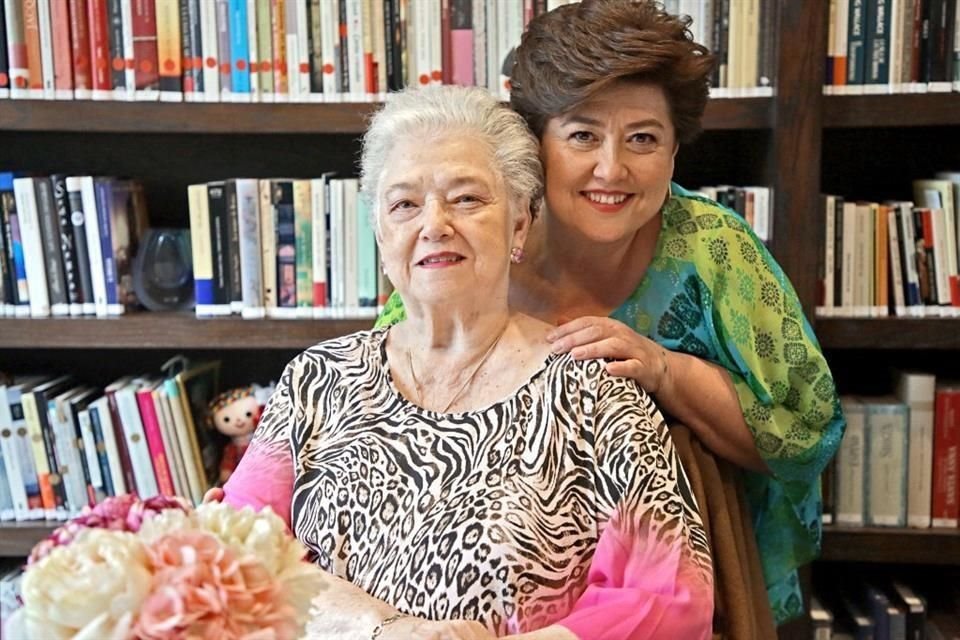 María del Carmen González de Elosúa y Mónica Elosúa González.