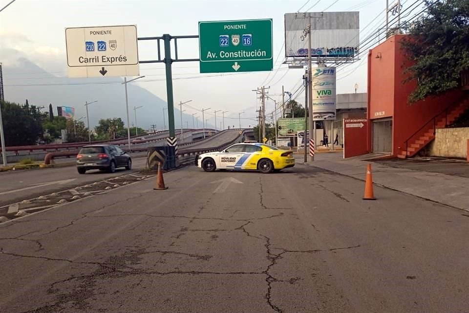 El cierre fue implementado para permitir los trabajos de desazolve en el área.