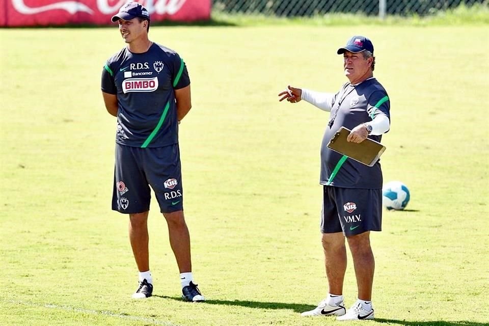 En Rayados, Siboldi fue entrenador de porteros con Vucetich como DT.
