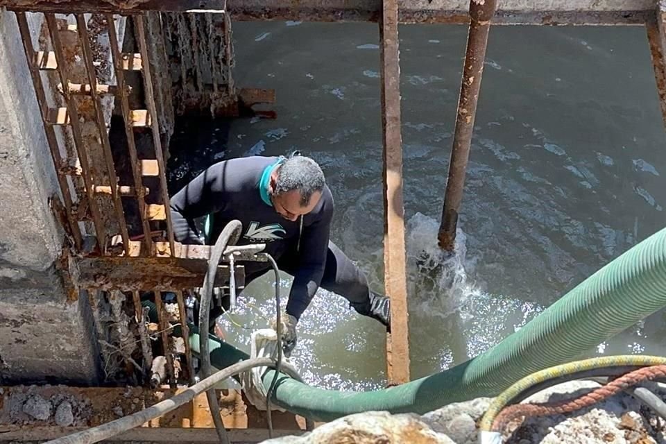 La presa es la principal fuente de abasto de la capital del estado, cuya población vive sin agua o baja presión en sus tomas, por lo que se realizan cortes programados.