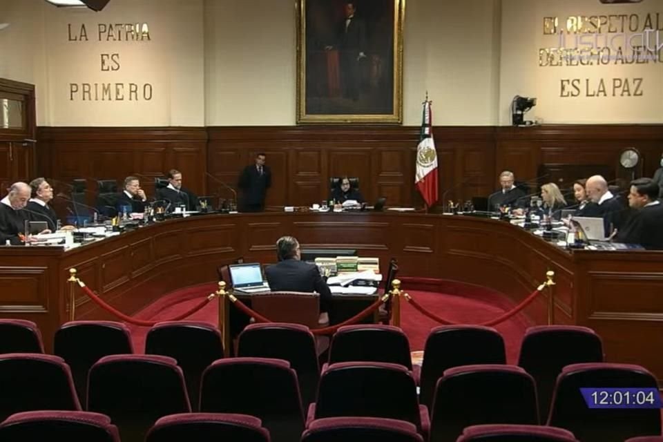 Por seis votos contra cinco, el Pleno de la Corte aceptó la propuesta del Ministro Juan Luis González Alcántara.