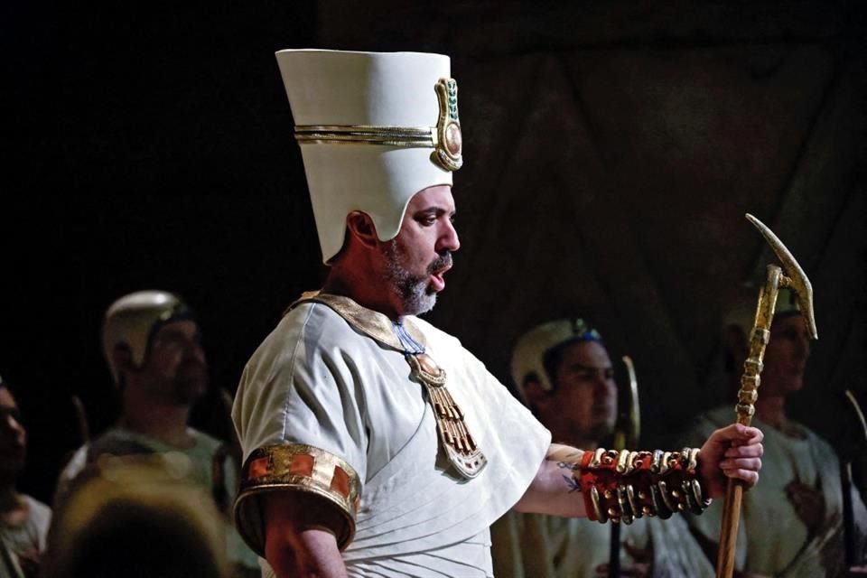 El cantante de ópera Christian Van Horn.