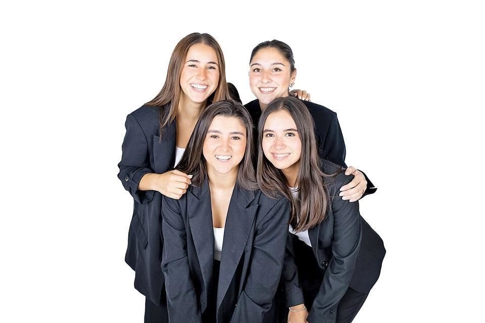 Las estudiantes de la UDEM creadoras del proyecto: Ingrid Agneli, Krista Garza (en la parte superior), Ana Paula Garza y Verónica Iribe (en la parte inferior)