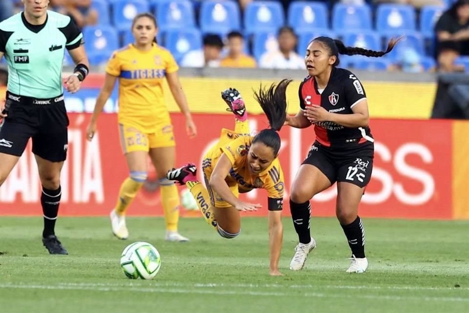 Tigres Femenil se impuso en el Uni 2-0 sobre el Atlas Femenil en el duelo de vuelta de los Cuartos de Final, con lo que avanzó a Semis del Clausura 2023 con global de 7-0.