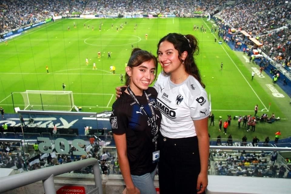 Érika Puente y Regina Brull May