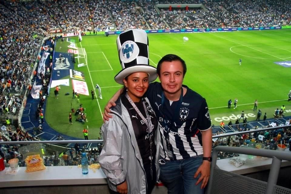 Sofía Mendoza y Mauricio Cárdenas