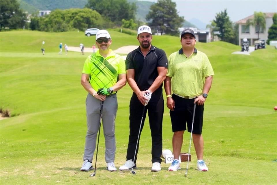 Arturo Martínez, Jesús Flores Cantisani y Andrés Saucedo