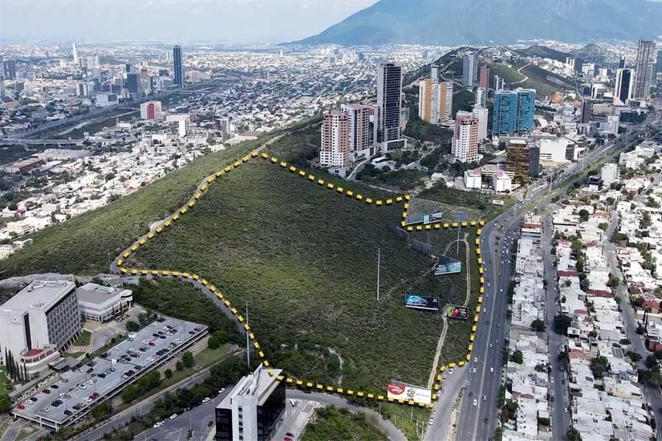 El proyecto pretendía abarcar un predio de 123 mil 474 metros cuadrados en la Loma Larga.