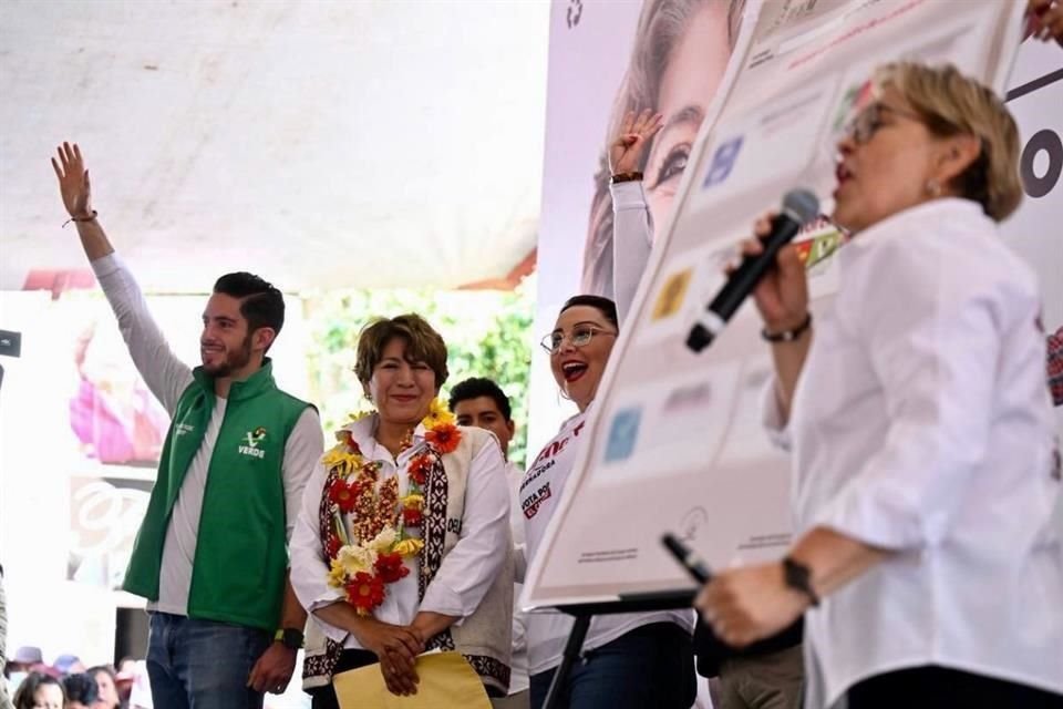 Delfina Gómez, candidata común de Morena-PT-PVEM, en Jocotitlán.