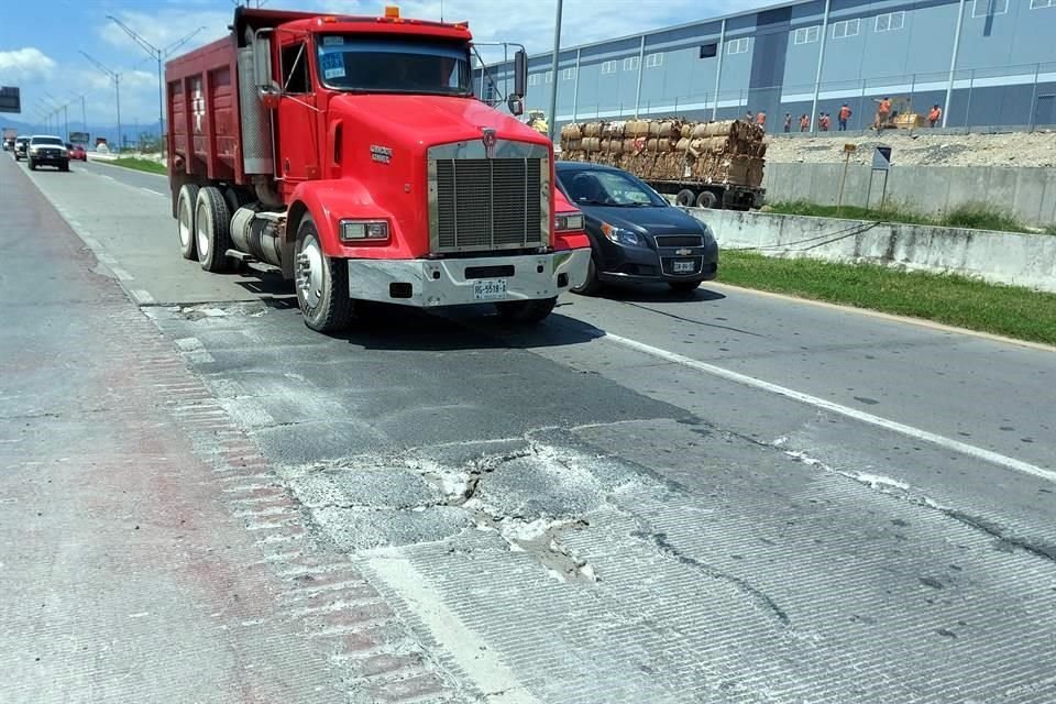 El 12 de febrero pasado, por ejemplo, se publicó que, aunque es uno de los principales accesos a la Ciudad por conectar con el aeropuerto, ofrece una mala imagen.