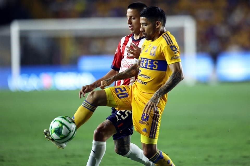 Imágenes del primer tiempo que terminó 0-0.