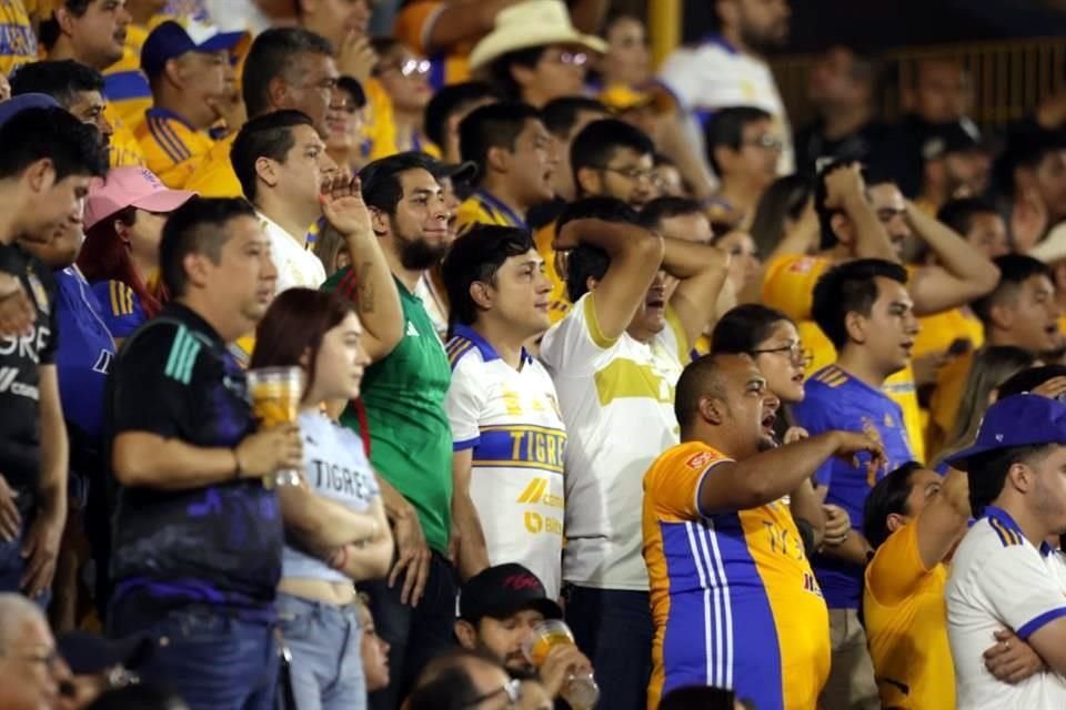 La afición de Tigres no pudo gritar un gol en el duelo de la Final de ida.