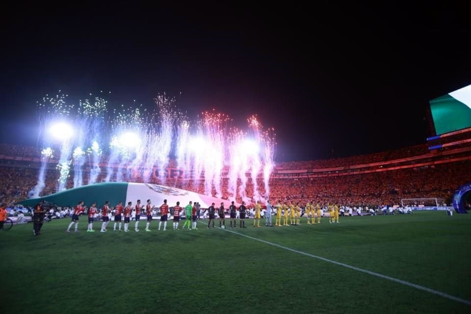El ambiente previo fue espectacular.