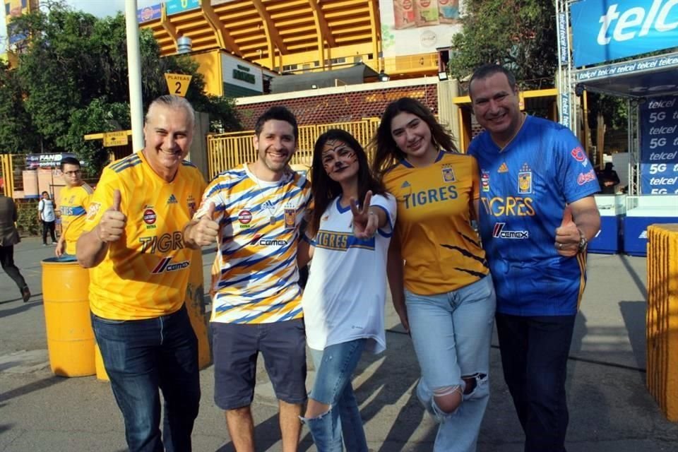 Guillermo González, Guillermo González Sánchez, Alejandra Cerda, Karen González Luna y Rafael González Garza