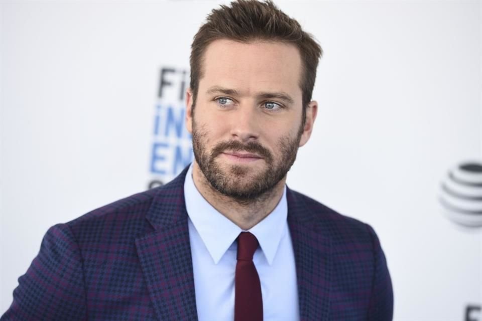 Armie Hammer fue acusado de canibalismo en 2021.