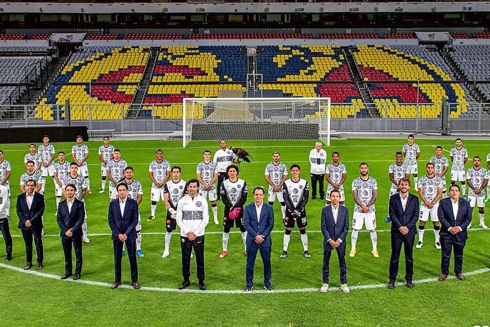 La foto oficial del América fue dada a conocer este viernes por la noche.