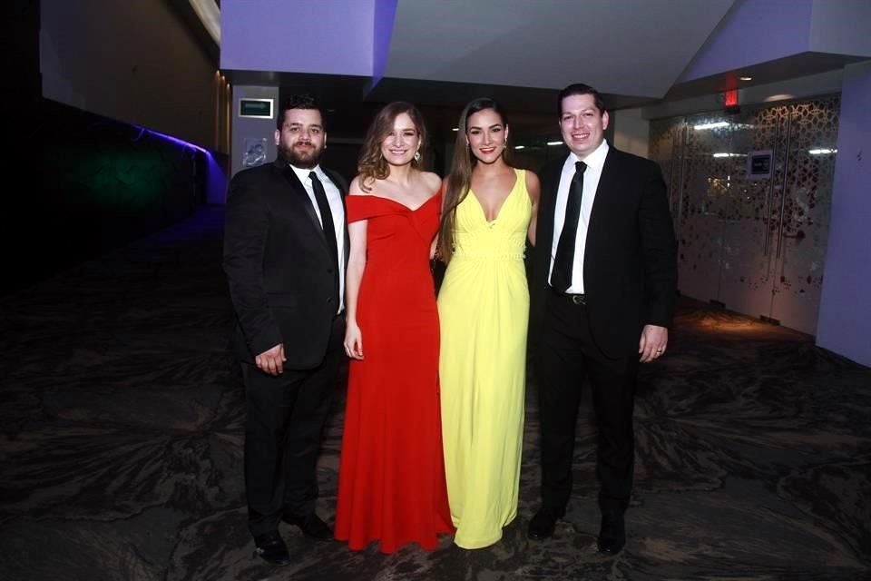 Carlos Minila, Marcela Martínez Érika Leal y David de la Garza