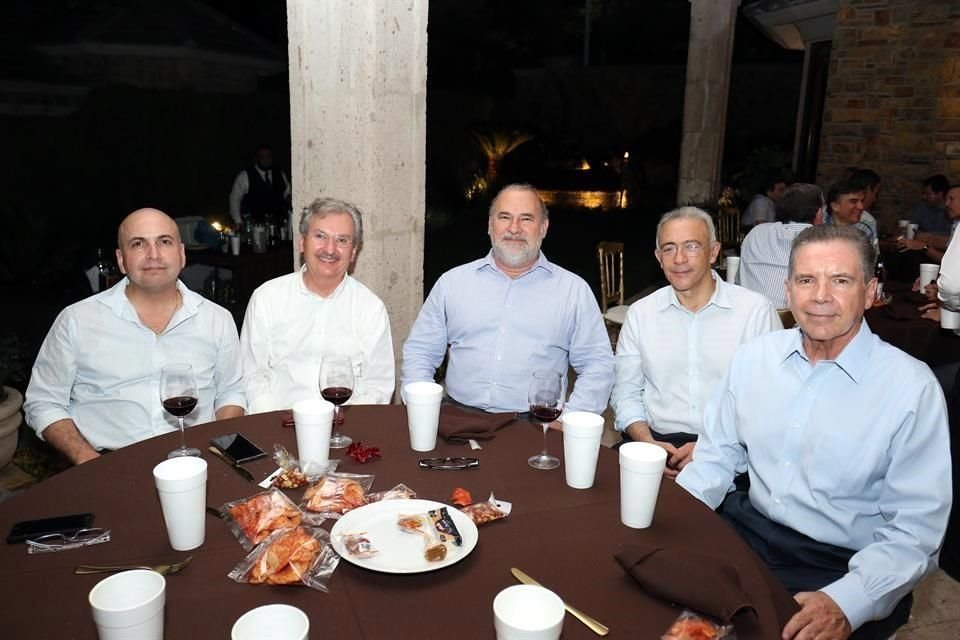 Ale Torres, César Sepúlveda, Gerardo Guajardo, Gustavo Torres y Fernando Tamez