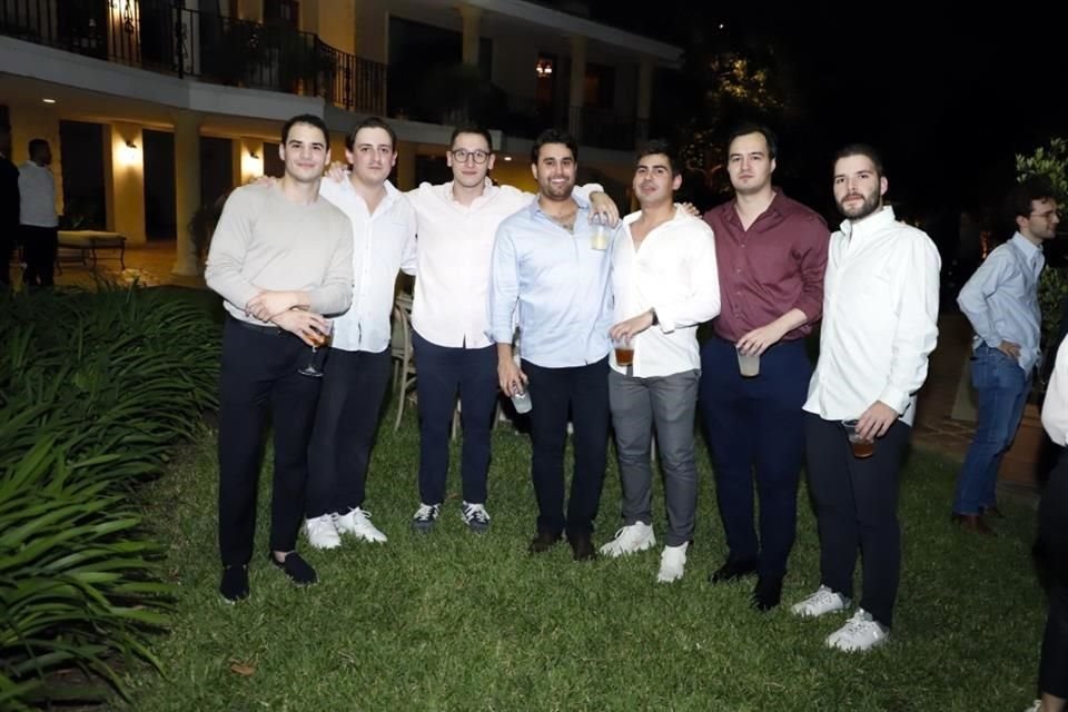 Diego de la Garza, Santiago Calderón, Fernando Pérez, David Villarreal, Luis Herrera, Julián Karm, Rodrigo Sepúlveda y Jorge Albo