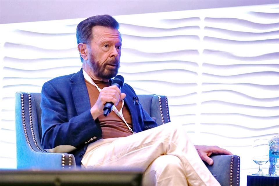 El cofundador de ABBA, Björn Ulvaeus, dice que los avances en inteligencia artificial pueden perjudicar a los músicos.