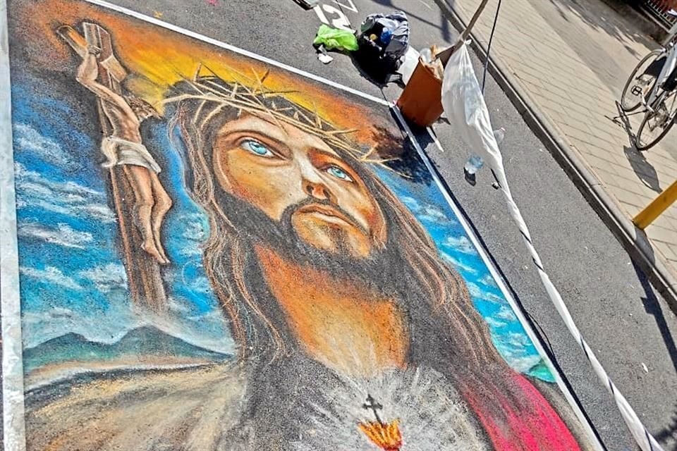 El artista urbano 'Maker' García es el único regio que compite en el Concurso de Pintura de Madonnari de Nocera Superiore.