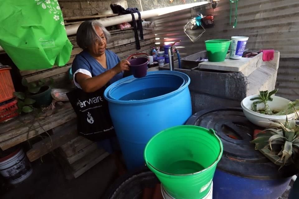 'A consecuencia de esto se ha generado un déficit o disminución en la eficiencia de los servicios públicos de abastecimiento de agua potable', señaló Sacmex. 