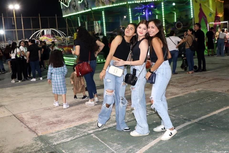 Luciana Palacios, Gabriela Palacio y Vanesa Zarazúa