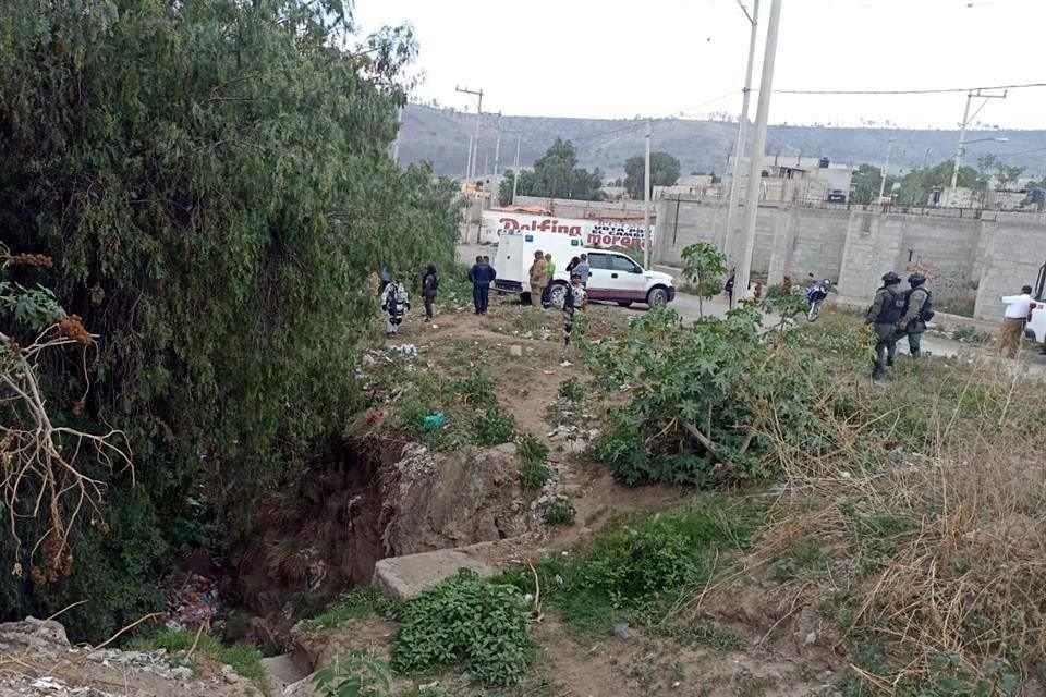 En la Barranca del Diablo, próxima a la Colonia Lomas de San Sebastián, localizaron a dos personas sin vida.