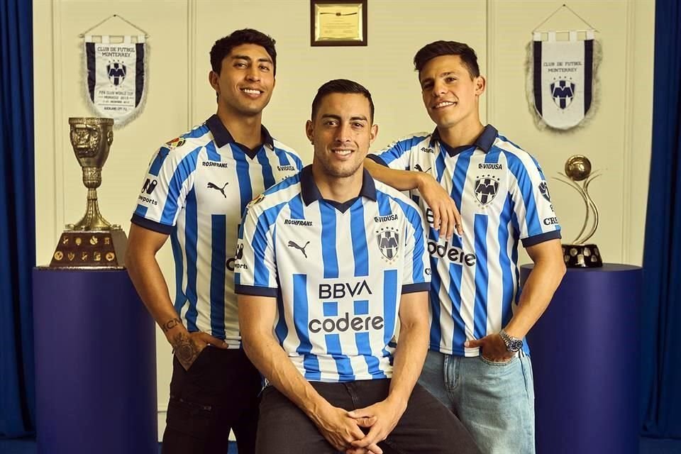 Los Rayados presentaron su nuevo uniforme para el ciclo futbolístico 2023-2024.