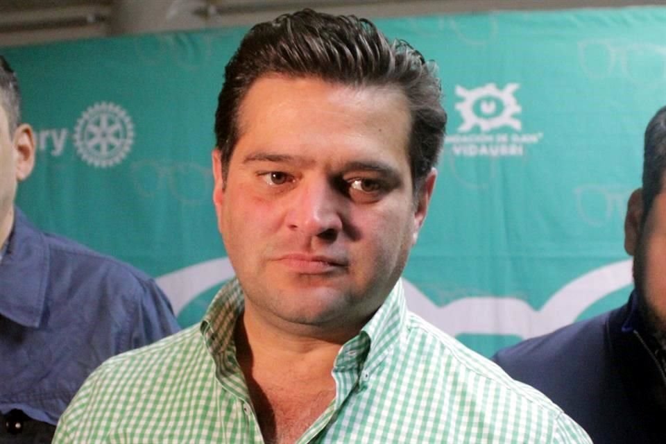 Francisco Cienfuegos, Secretario de Enlace Legislativo del PRI.