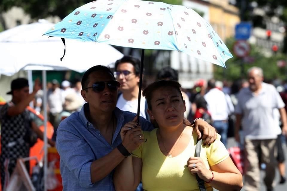 La tercera onda de calor ha provocado temperaturas récord en la CDMX para un mes de junio, informó el Servicio Meteorológico Nacional (SMN).