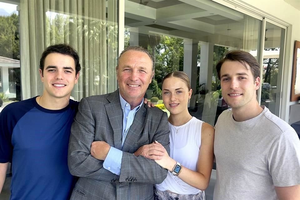 Emilio Treviño Garza, René Treviño de Vega, Ana Treviño Garza y René Treviño Garza