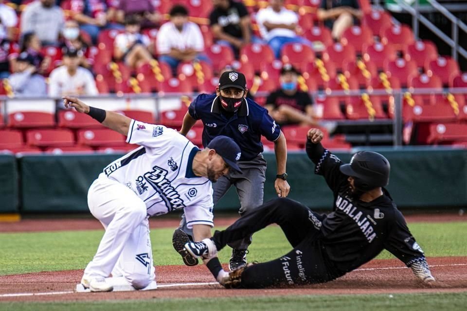 El director deportivo de Charros de Jalisco platicó con Agustín Murillo, Félix Pérez y Freddy Quintero.