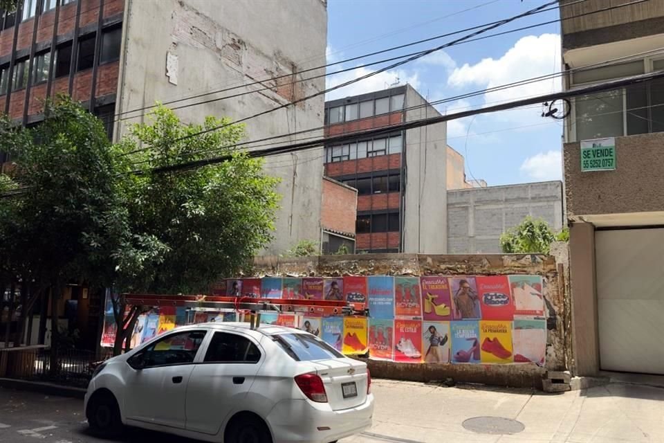 Desde hace seis meses, la reconstrucción del edificio dañado en 2017 permanece detenida.