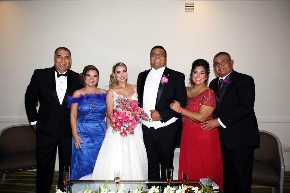 Jesús Ángel Flores Álvarez, Valeria Leal Cantú, Anasofía Flores Leal, Juan Luis Cazares González, María Salomé González Trejo y Juan Manuel Cazares Limón