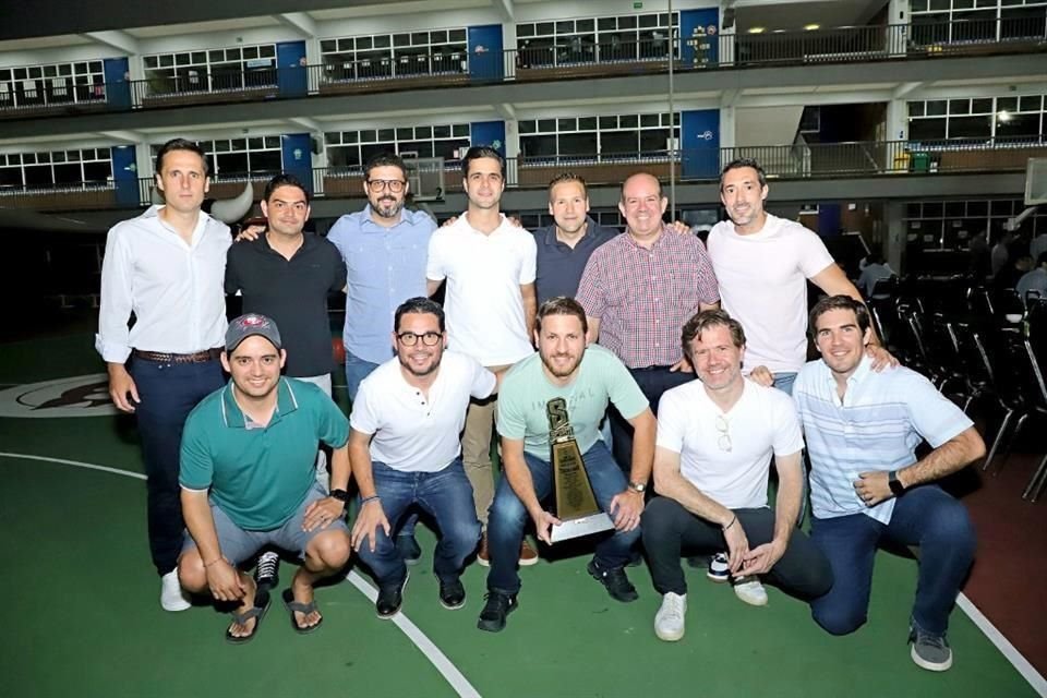 Ves Ivanov, Miguel Garza, Alejandro Páez, Benajmín de la Garza, Gaspar Cantú, Carlos Sáenz, Antonio Donadío, Alonso García, Poli López, Eduardo Cantú,  Fernando Rodríguez y David Gracia