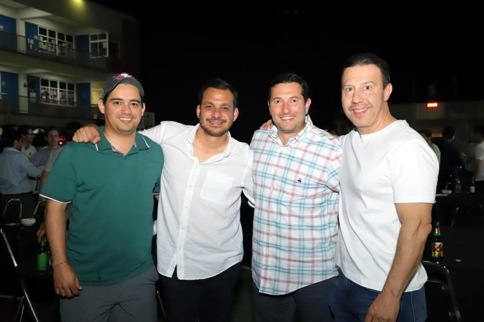 Alonso García, David Hurtado, Alejandro Garza y Alan Barrera