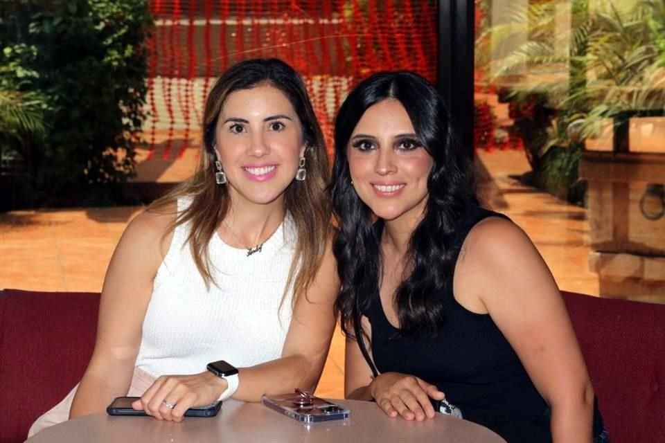 Andrea García y Gaby Villegas
