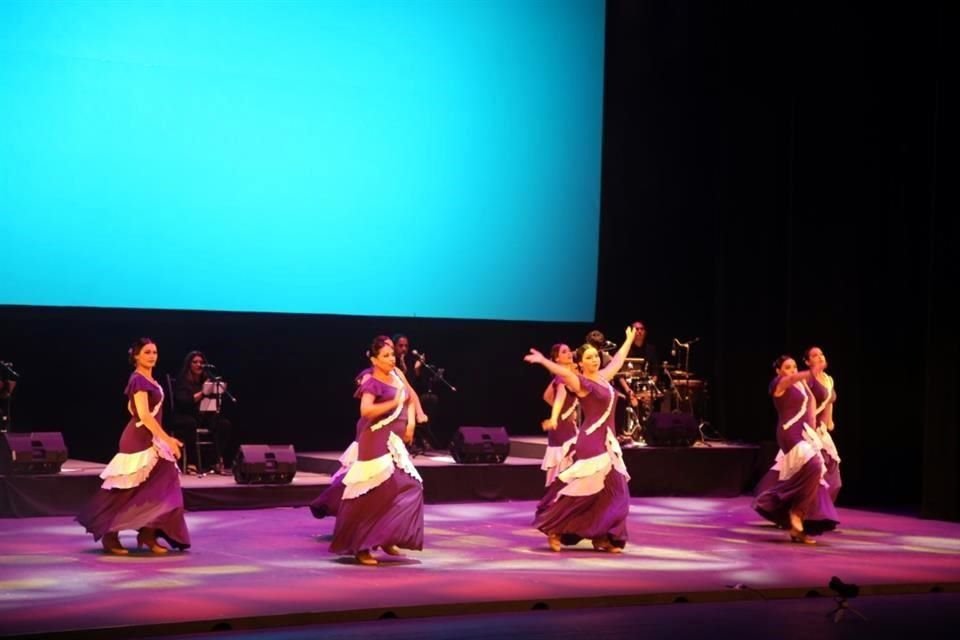 Alumnas de Flamenco Estudio de Cristina Barragán