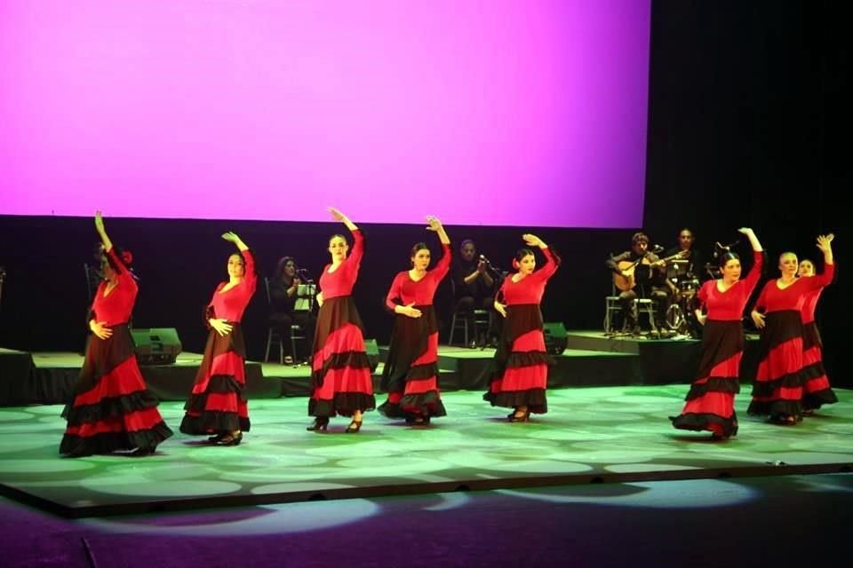 Alumnas de Flamenco Estudio de Cristina Barragán