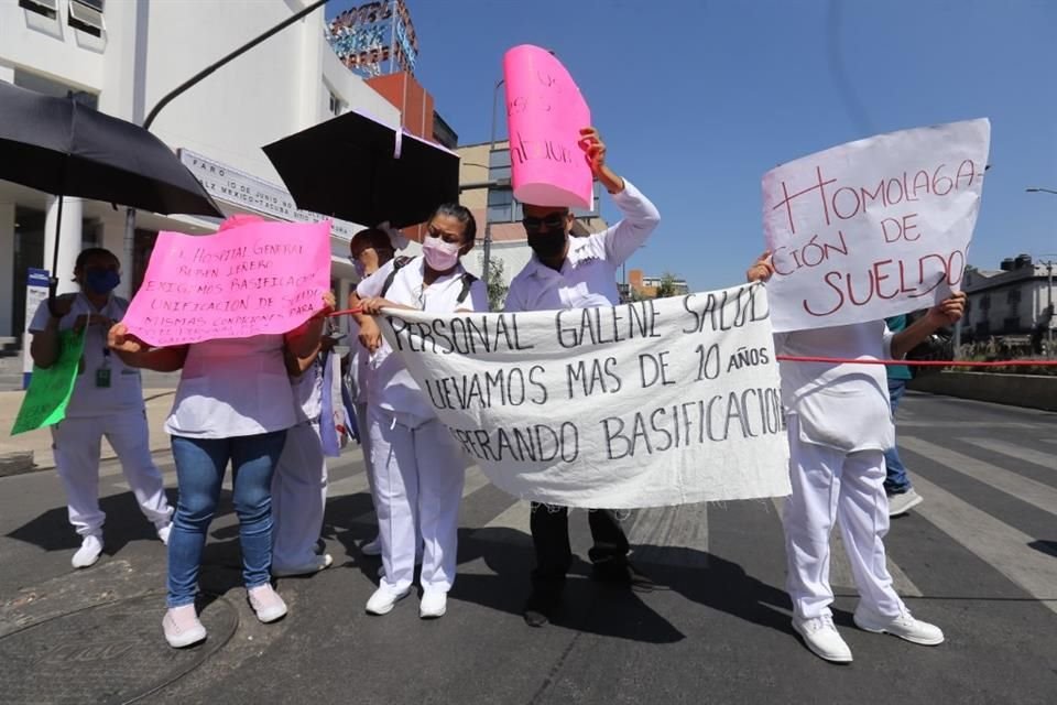 Camilleros, médicos, enfermeros y personal administrativo de la Sedesa realizó cierres en al menos nueve puntos de la Capital para exigir mejoras en sus condiciones de trabajo.