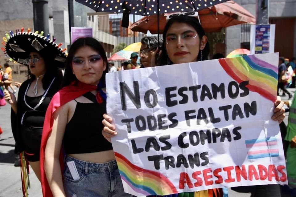 La comunidad LGBT+ exigió un alto a los crímenes de odio, principalmente transfeminicidios y la completa falta de justicia para castigarlos.