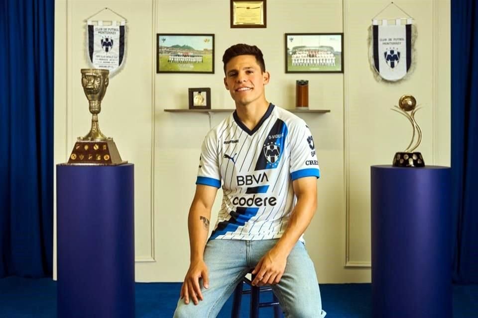 El Monterrey presentó su nueva playera.