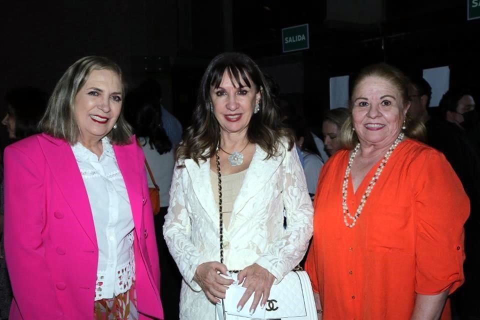 Martha Wood, Gaby González y Chelo Hinojosa