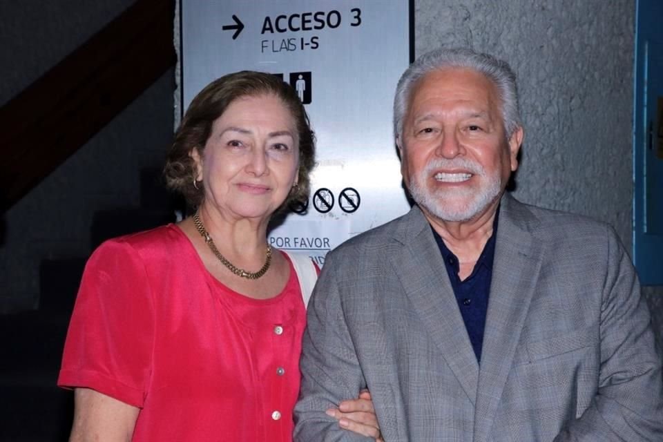 María Guadalupe y Leo Espinoza