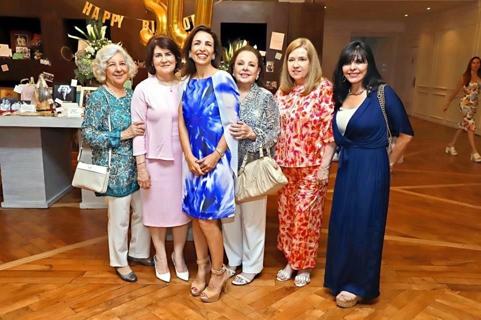 Martha Páez, Martha María Ortiz, Marcela Villaseñor de Yarte, María Martha Castillejos, Paty Monfort y Nena Elizondo