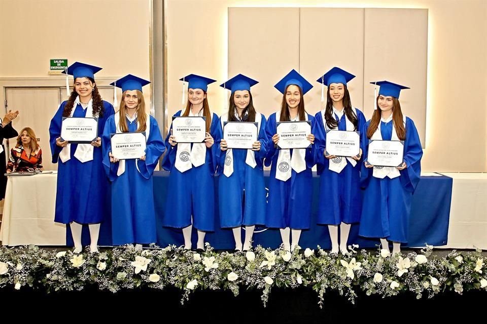 Stephanie Sempere Cano, Luisa Martínez Garza, Gabriela Vivanco Treviño, Daniela de Lourdes Fernández Martínez, Balbina Junco de la Vega Fernández, Andrea González Torres y Amelie Joffroy Valadez