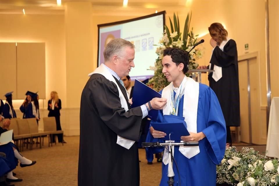 Mr. Kevin Egan y Andrés Marcelo Margáin