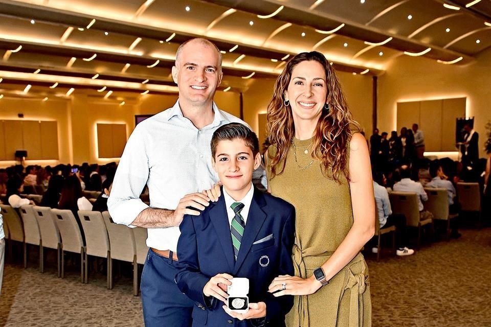 Jorge Belden Lankenau, Jorge Belden González y Silvia González de Belden